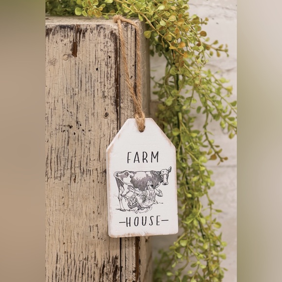 *Farmhouse Milking Cow Wood Tag Ornament - Picture 13 of 14